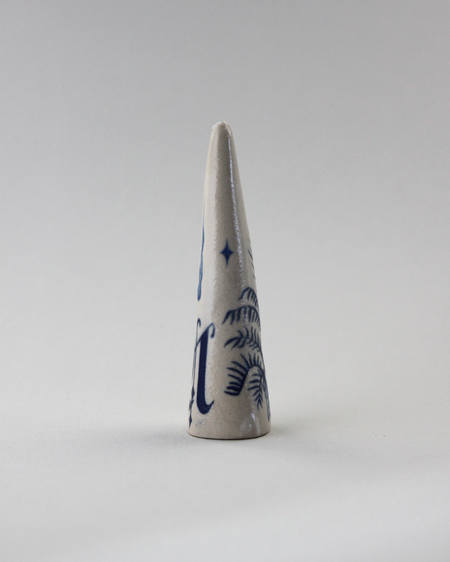 Ring Cone ~ N Letter Palm