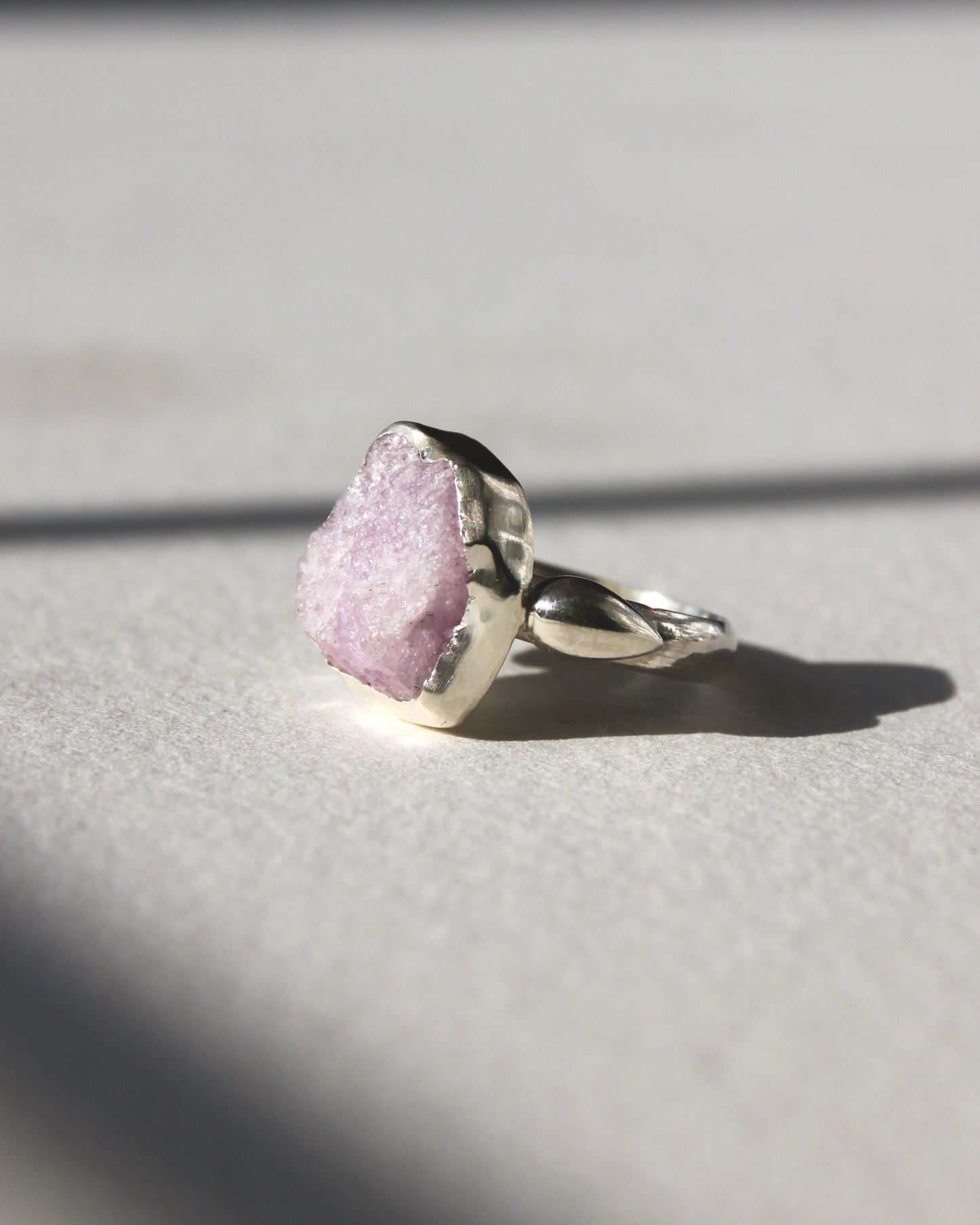 Lumina Ring- Kunzite 02