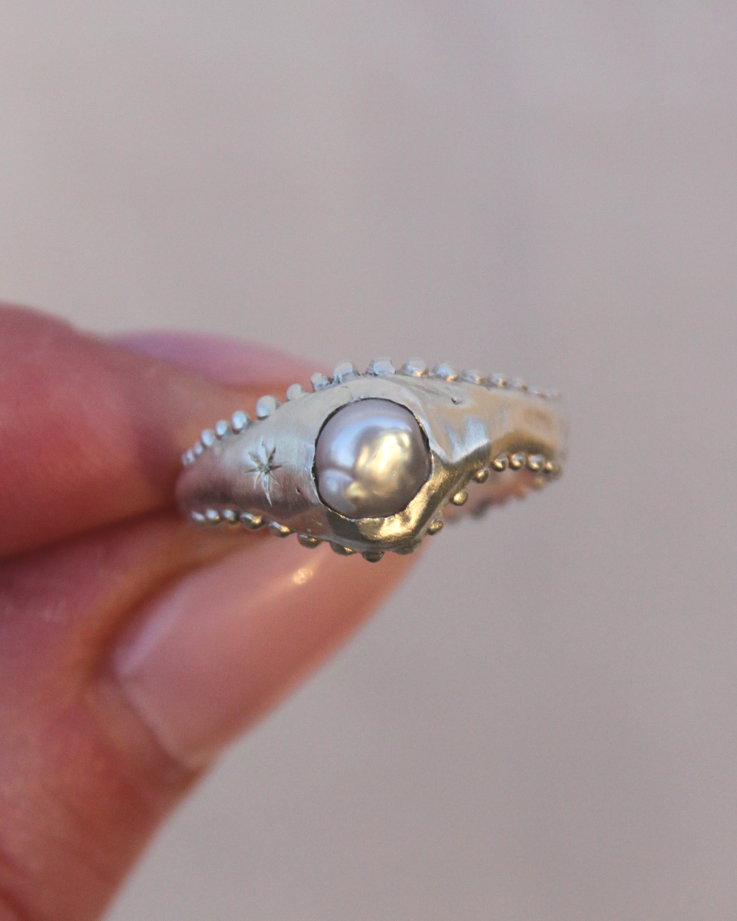 Pearl Tale Ring ~ 02